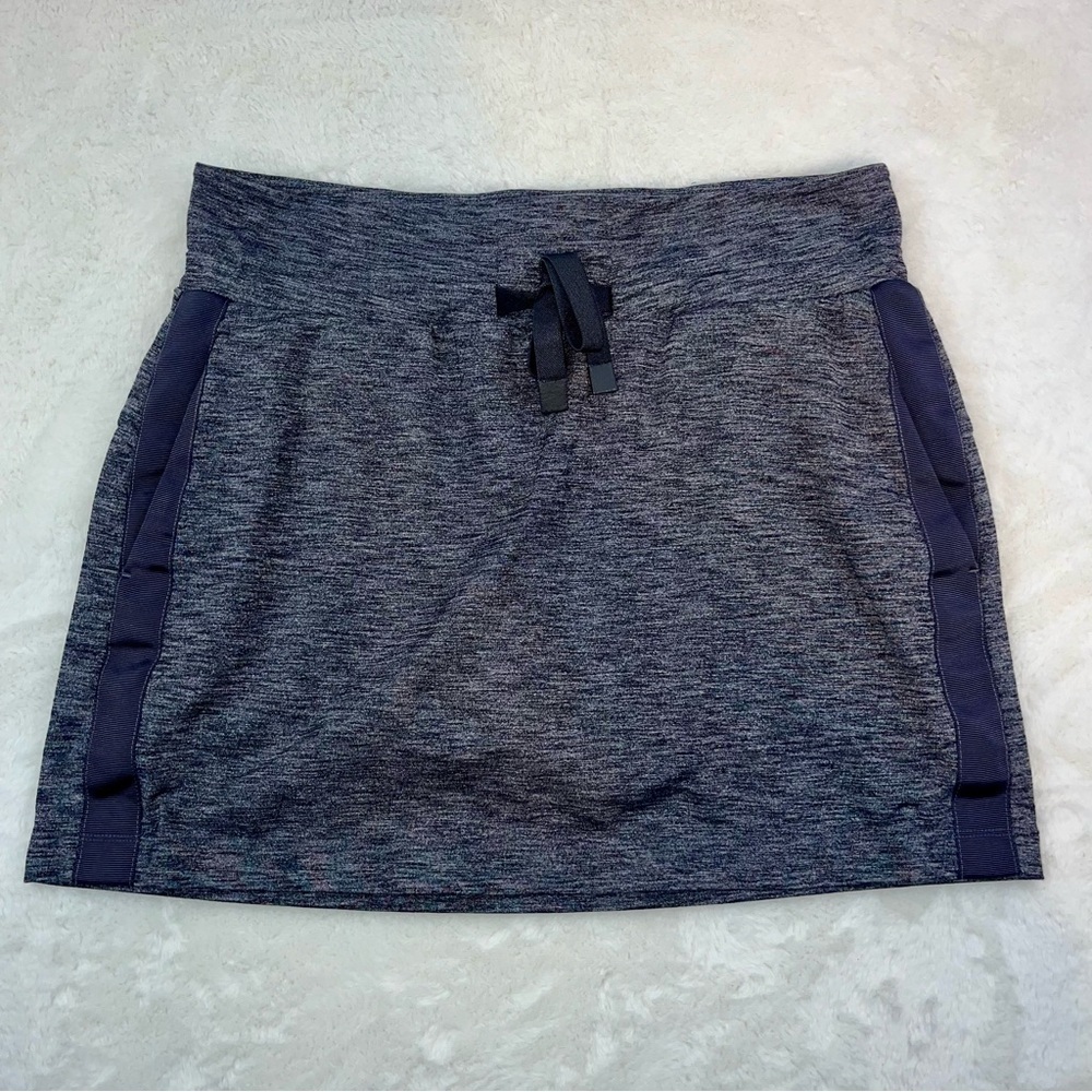 Athleta Skort Womens Medium‎ Navy Blue Metro Downtown Skirt Shorts Pockets M EUC